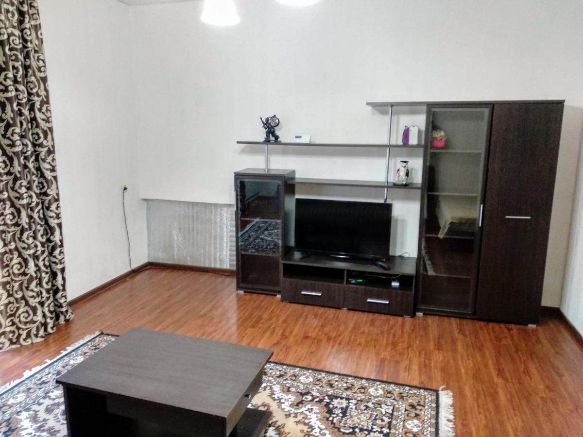 Apartment двокімнатна в ценрі міста на ерусалимці поруч з фонтаном рошен *